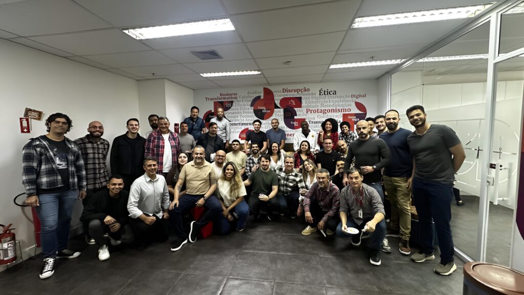 Metodologia Wittel para construir soluções com tecnologia Zoho 11 foto equipe 2 scaled fotor enhance 20251112171106